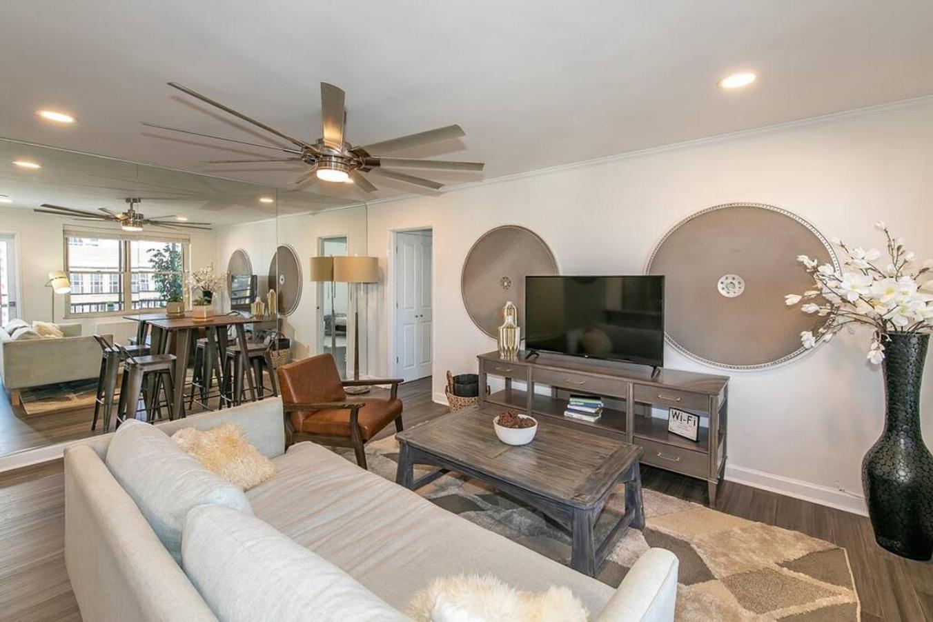 Vakantiehuis Stayatl High Rise Downtown Atl With Views *