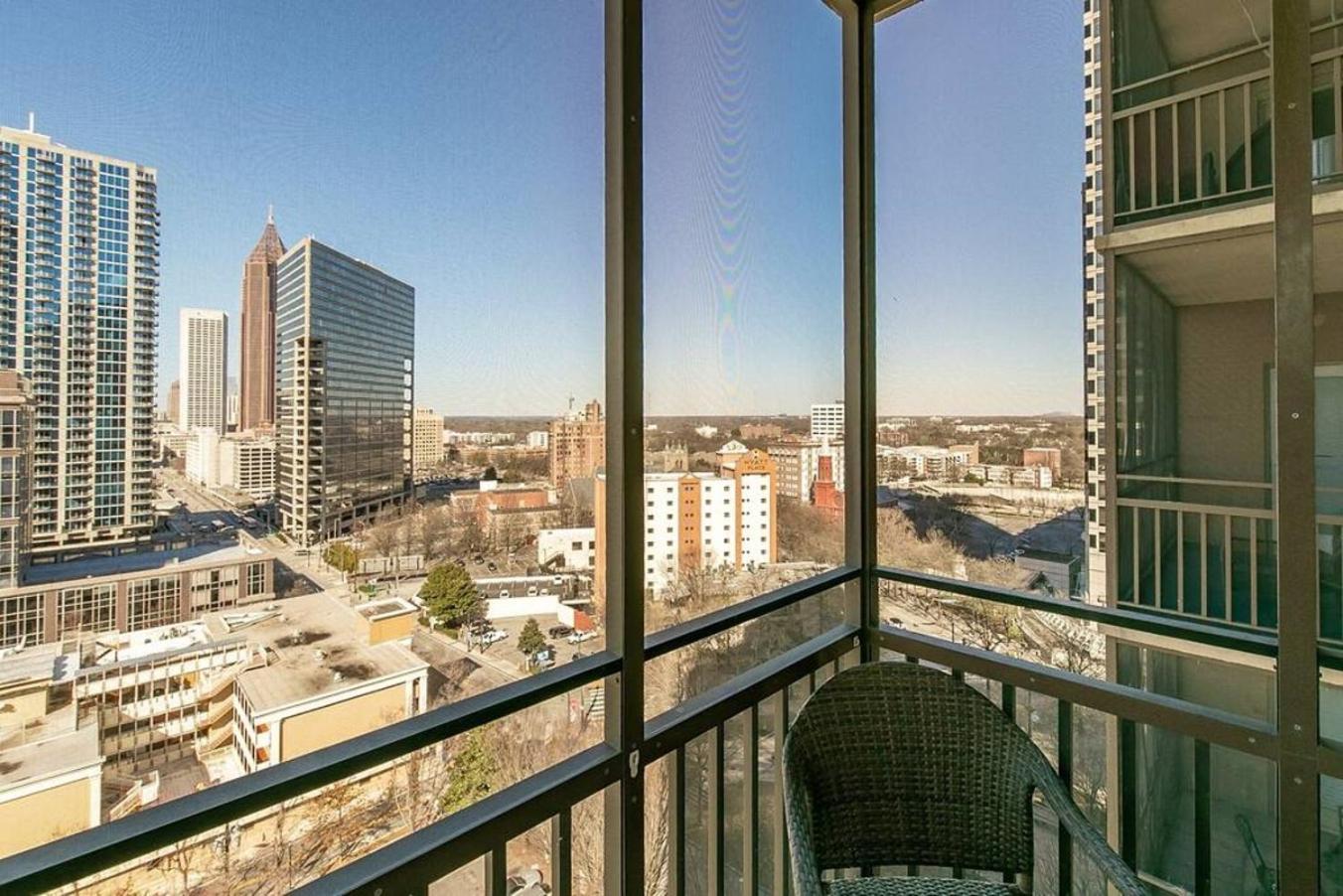 Vakantiehuis Stayatl High Rise Downtown Atl With Views *